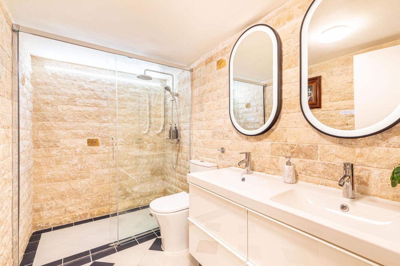 Modern Apartement Grand Paris, Tv Salon, Sharing Garden, Villa Des Ammonites Meudon Luaran gambar