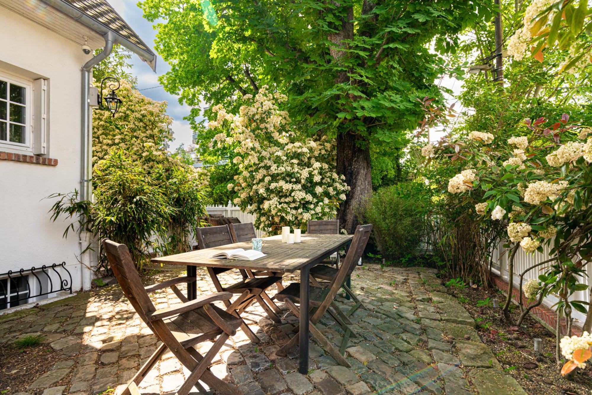 Modern Apartement Grand Paris, Tv Salon, Sharing Garden, Villa Des Ammonites Meudon Luaran gambar